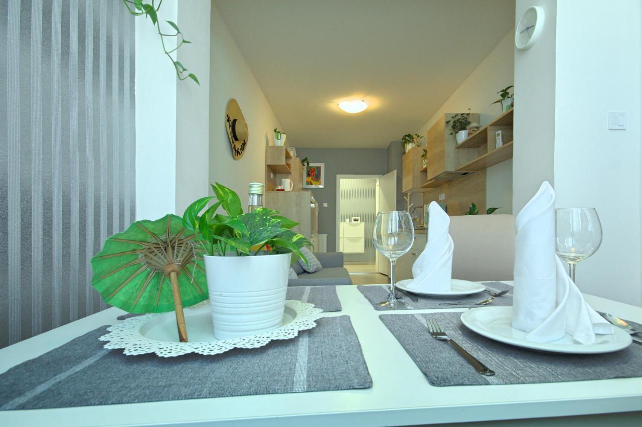 App Enterprise Umag Apartamento Exterior foto